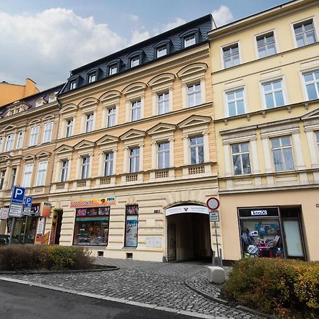 Spa Apartments Bulharska カルロヴィ・ヴァリ エクステリア 写真