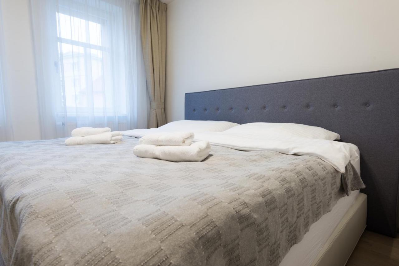 Spa Apartments Bulharska カルロヴィ・ヴァリ エクステリア 写真